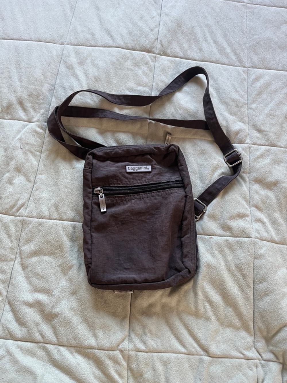 Unisex Baggallini Dark Brown Compact Travel Bag Crossbody Messenger SO